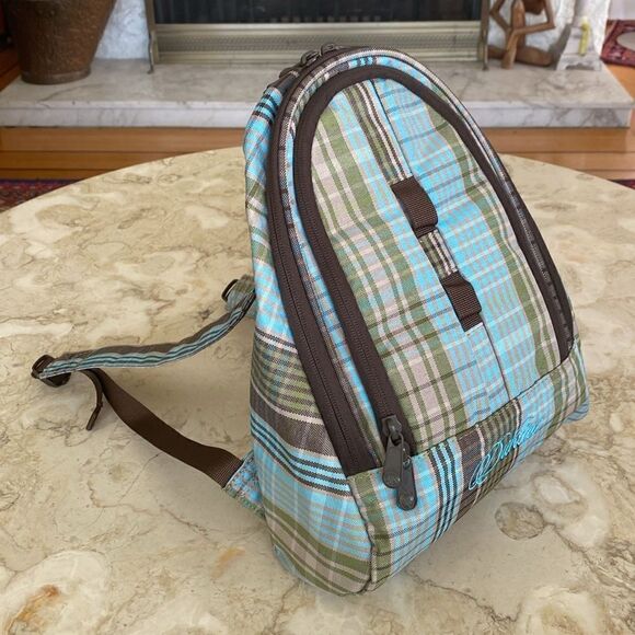 NEW! Dakine Cosmo 6.5L Plaid Water Repellent Backpack - Picture 2 of 11